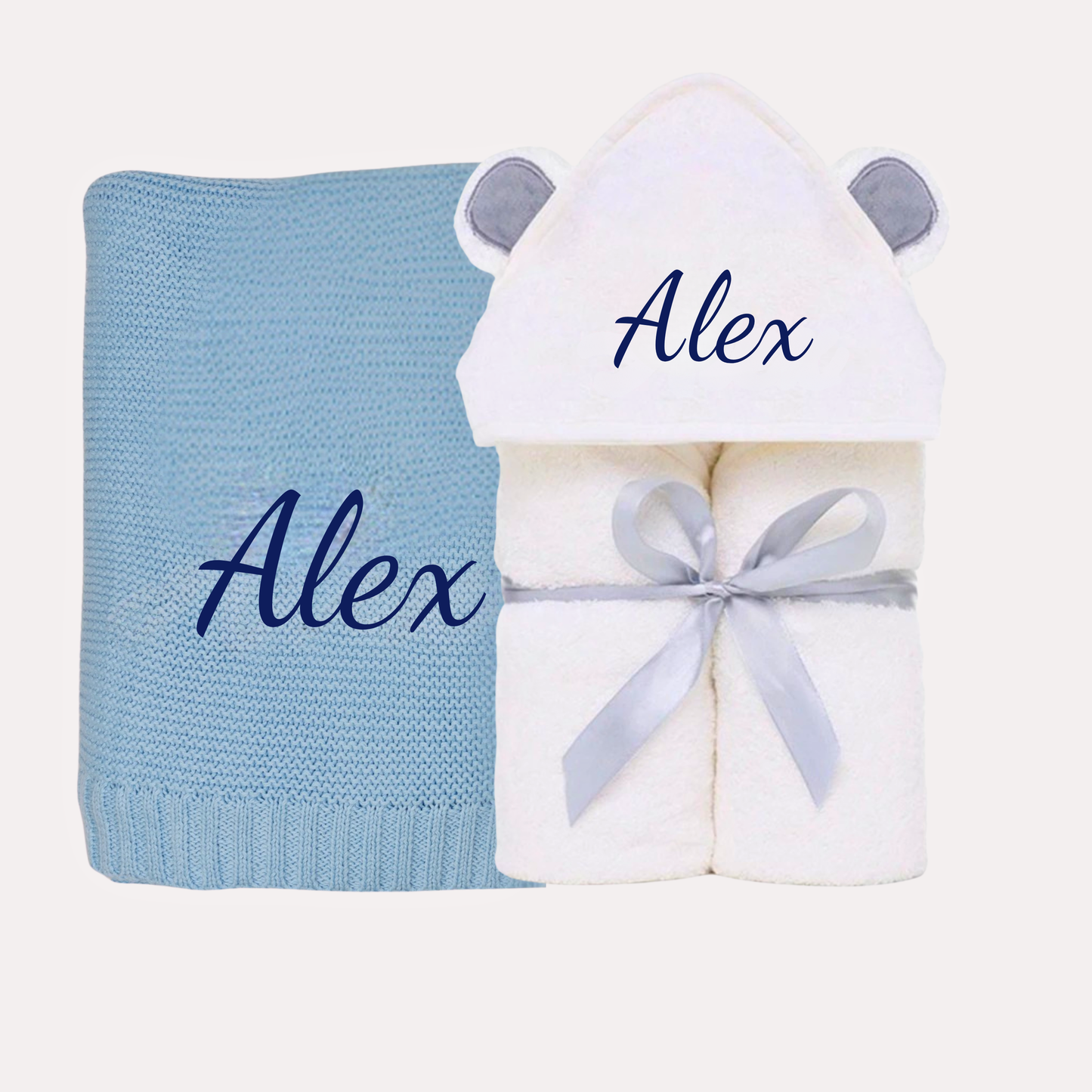 Coffret Naissance Personnalisé - Cape de bain et couverture brodées au prénom de bébé