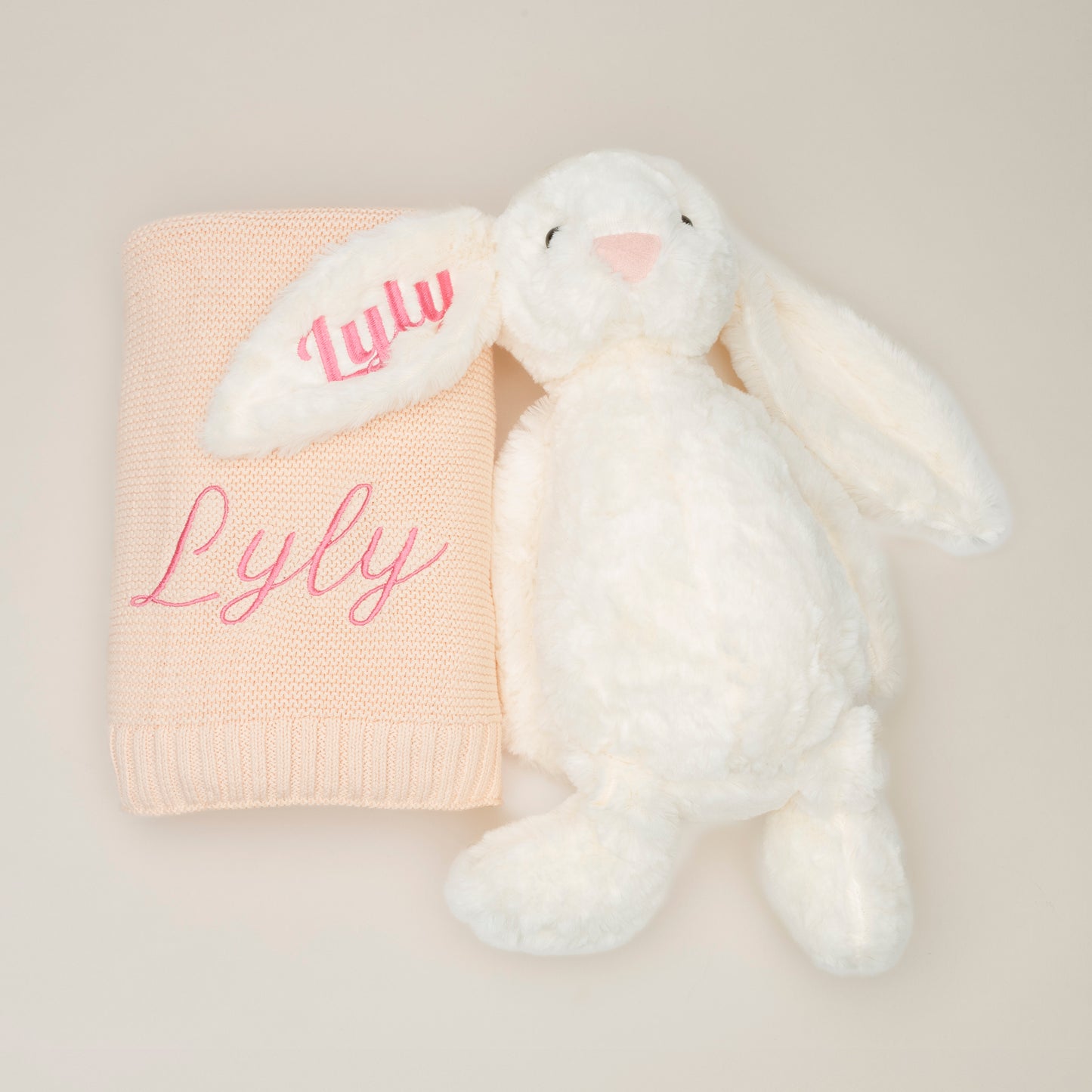 Coffret Duo Douillet – Lapin en Peluche & couverture brodés au prénom de bébé